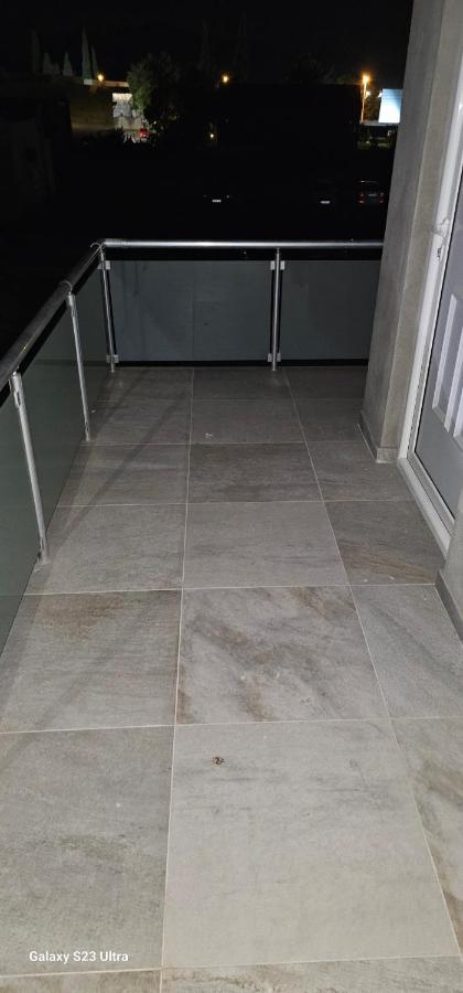 Ekonomic Apartmani Golubovci Екстер'єр фото